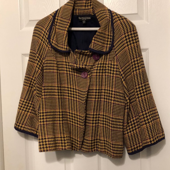 Jacket - Picture 2 of 4